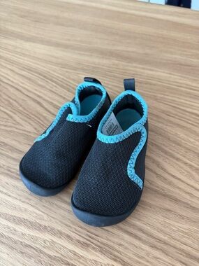 Kids Slip-On Shoes in Black with Teal Trim